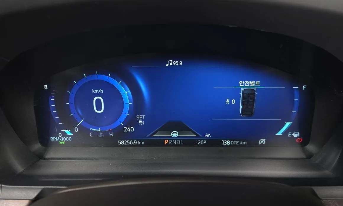 Ford Explorer 2022 из KR, фото 2