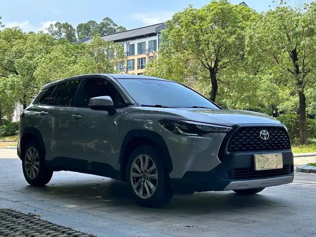 Toyota Corolla Cross 2023 из CN, фото 6