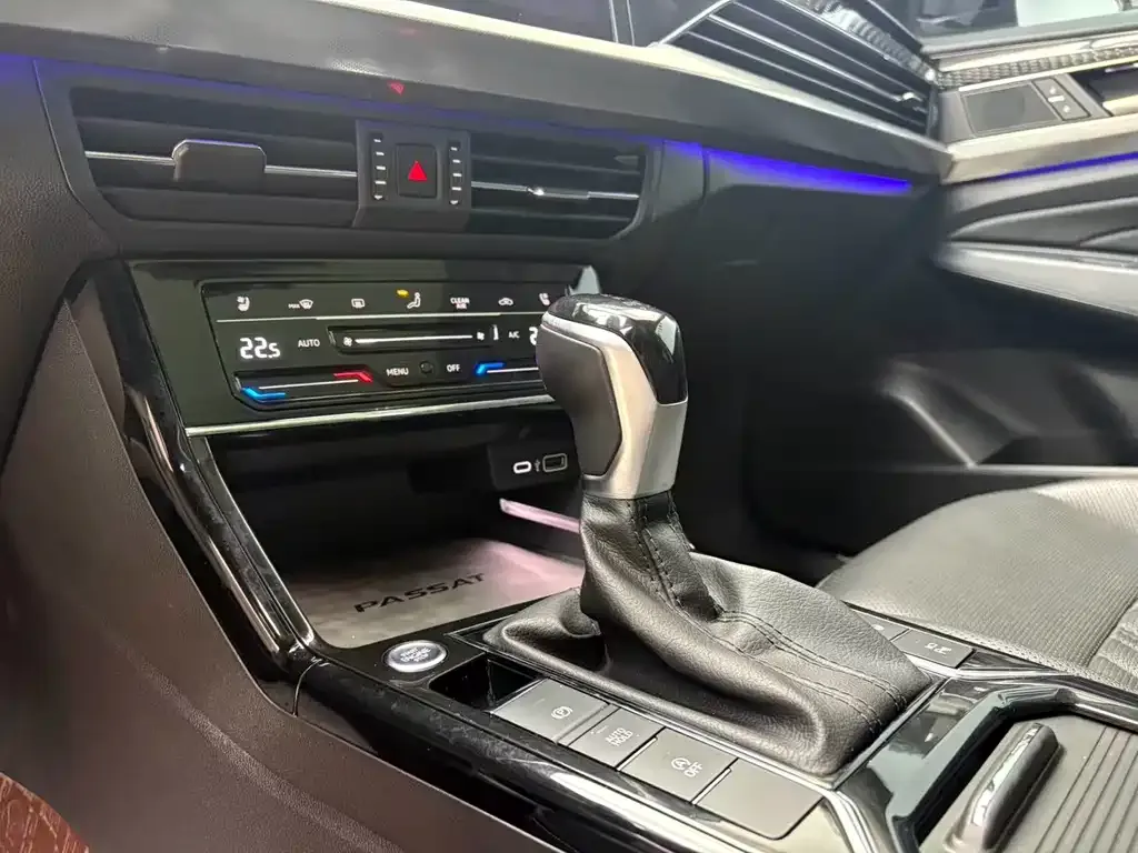 Volkswagen Passat — фото 8