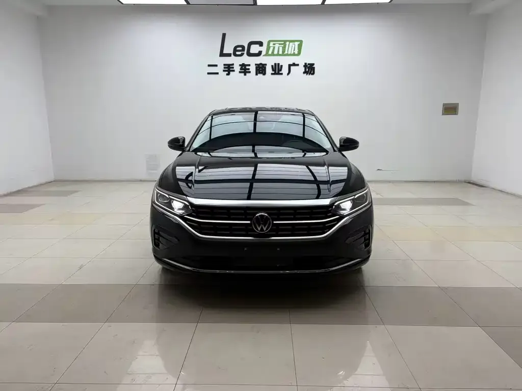 Volkswagen Passat — фото 2