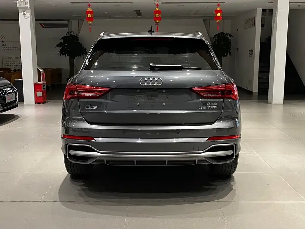Audi Q3 — фото 8