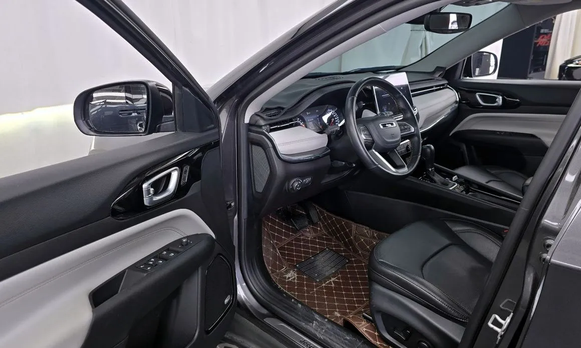 Jeep Compass 2022 из KR, фото 4