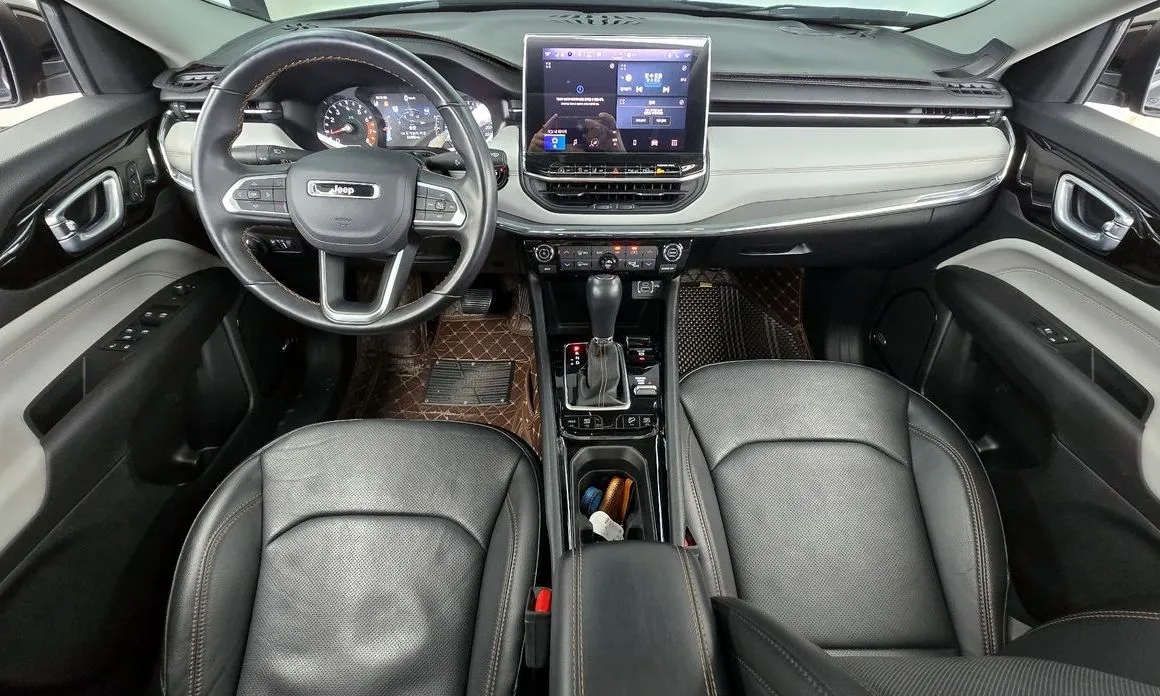 Jeep Compass 2022 из KR, фото 9