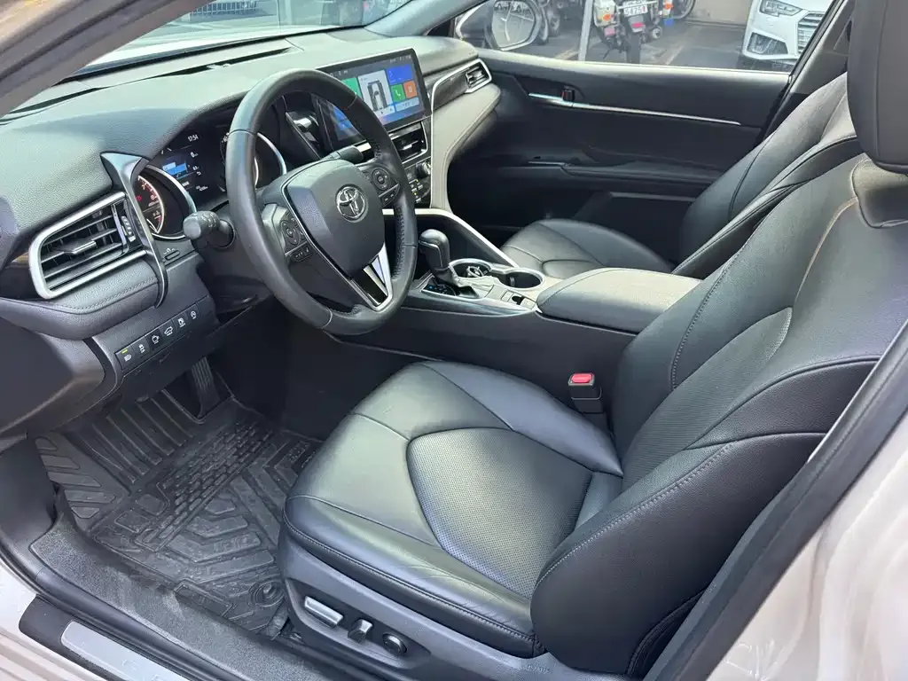 Toyota Camry 2023 из CN, фото 6