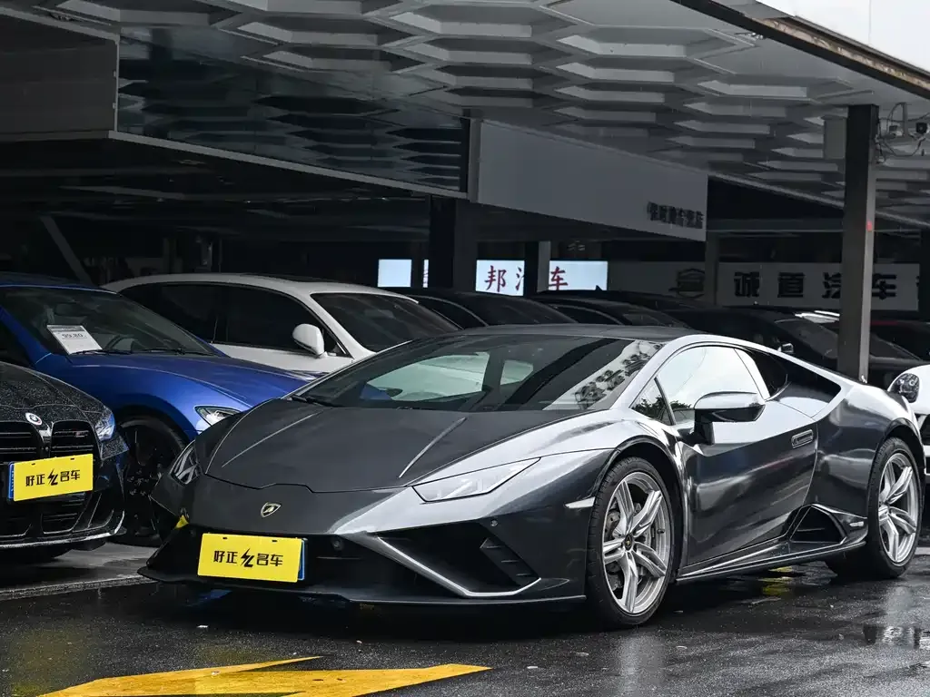 Lamborghini Huracan — фото 1