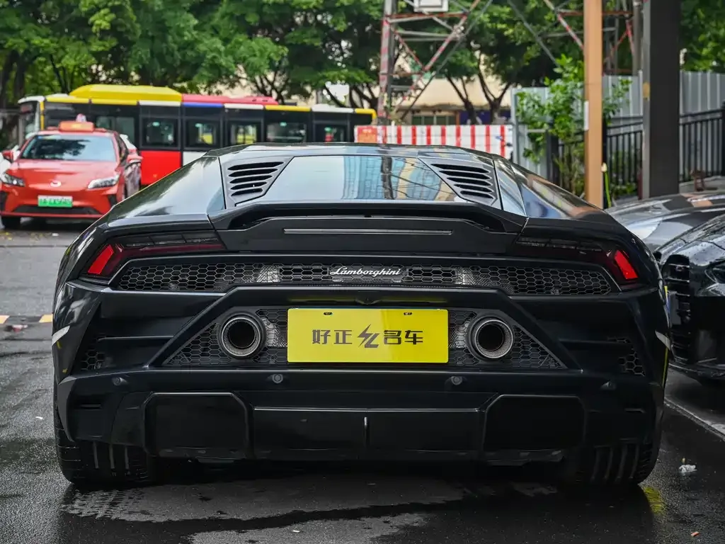Lamborghini Huracan — фото 8