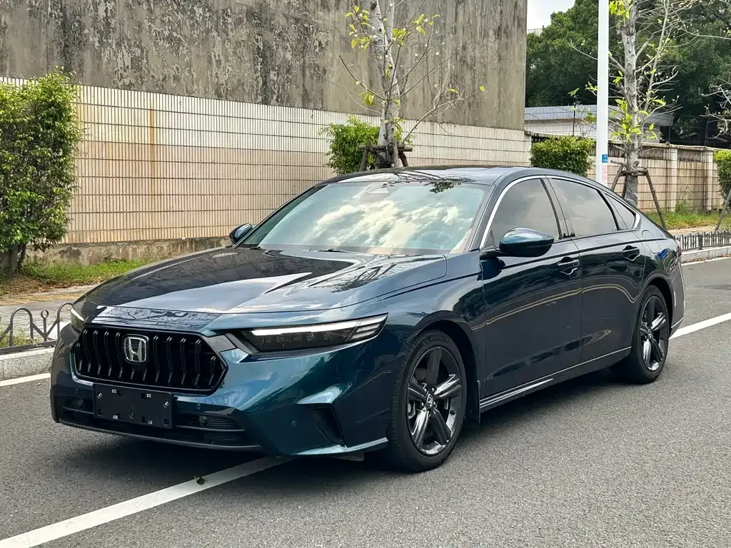Honda Inspire 2023 из CN, фото 1