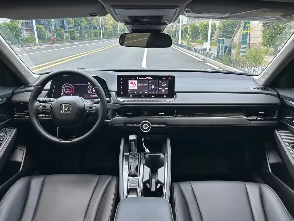 Honda Inspire 2023 из CN, фото 3