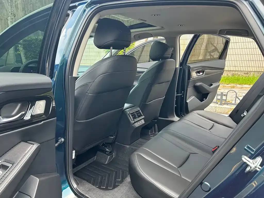 Honda Inspire 2023 из CN, фото 2