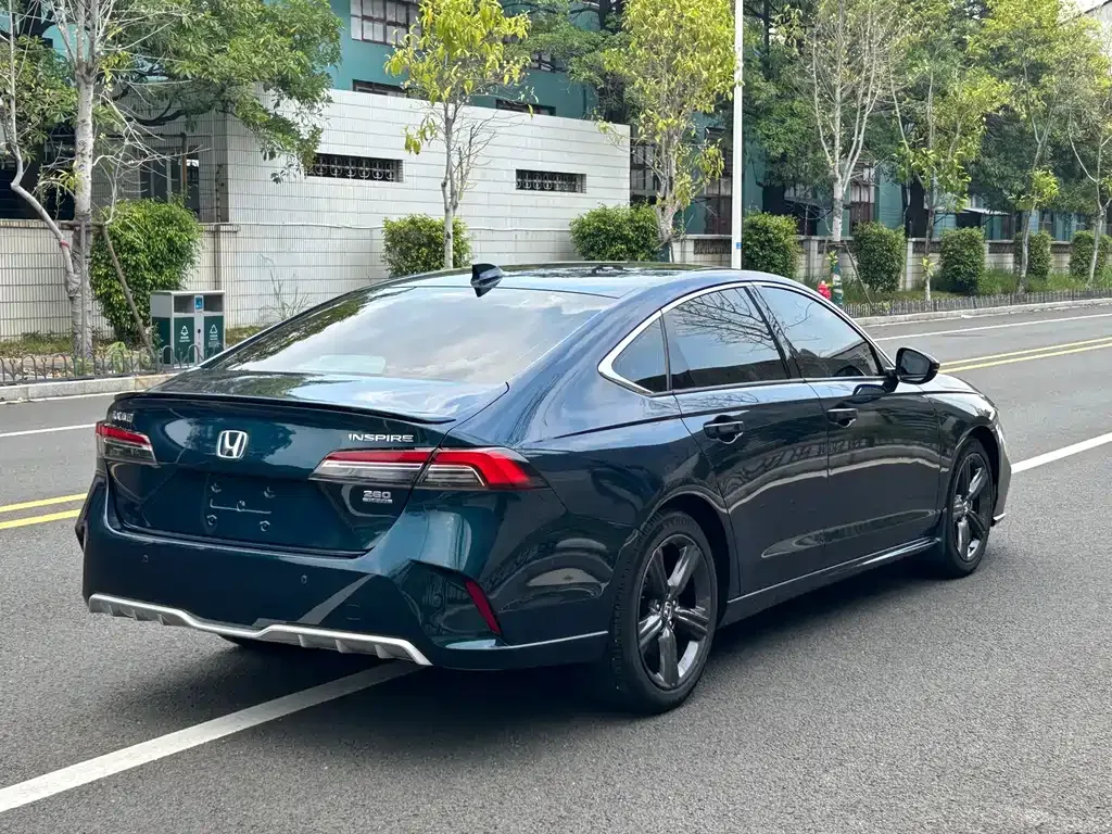 Honda Inspire 2023 из CN, фото 7