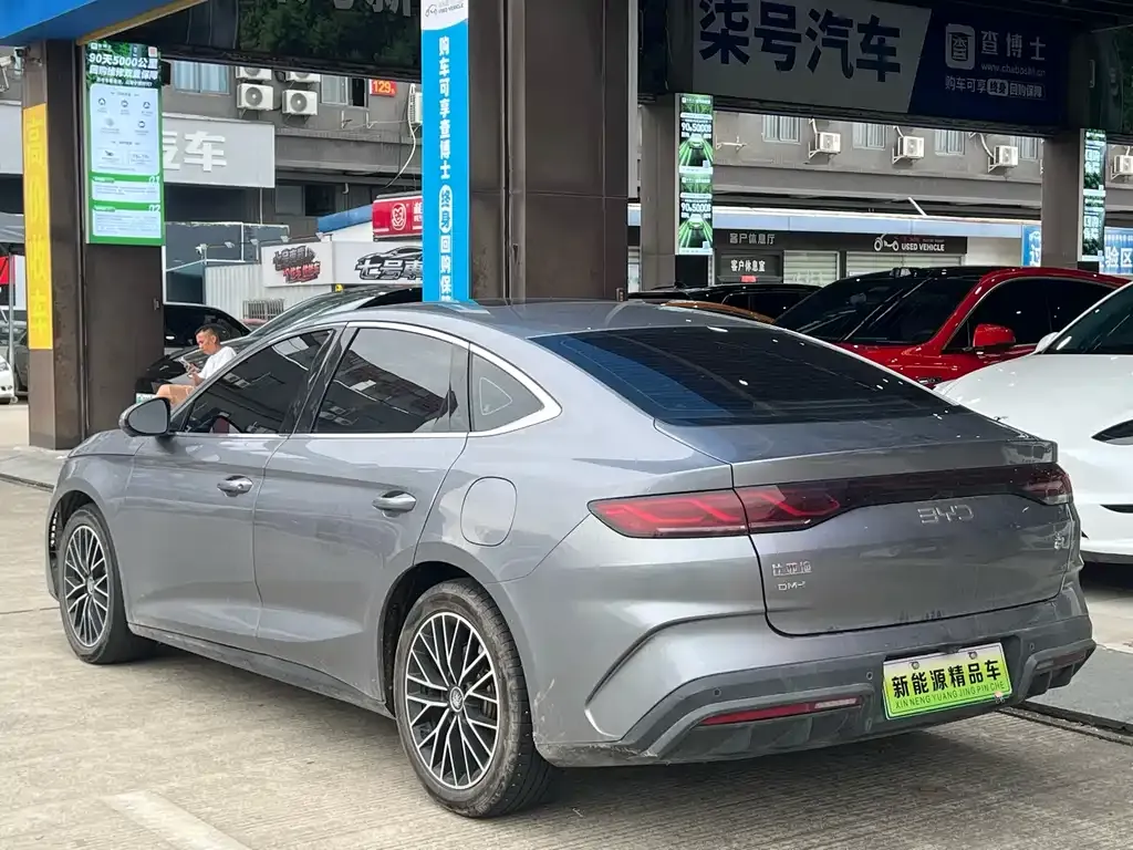 BYD Qin L — фото 10