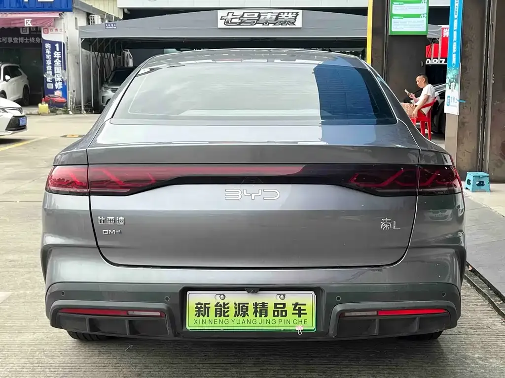 BYD Qin L — фото 9