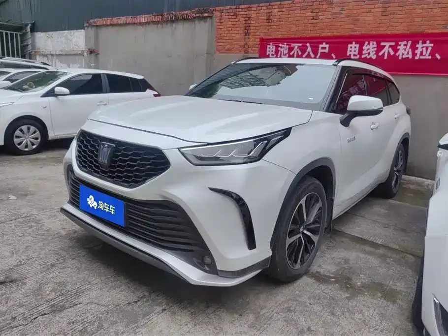 Toyota Crown Kluger