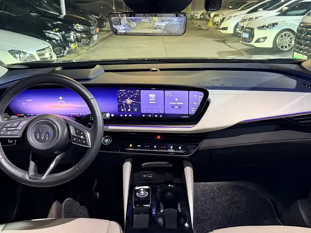 Buick Envision Plus — фото 3