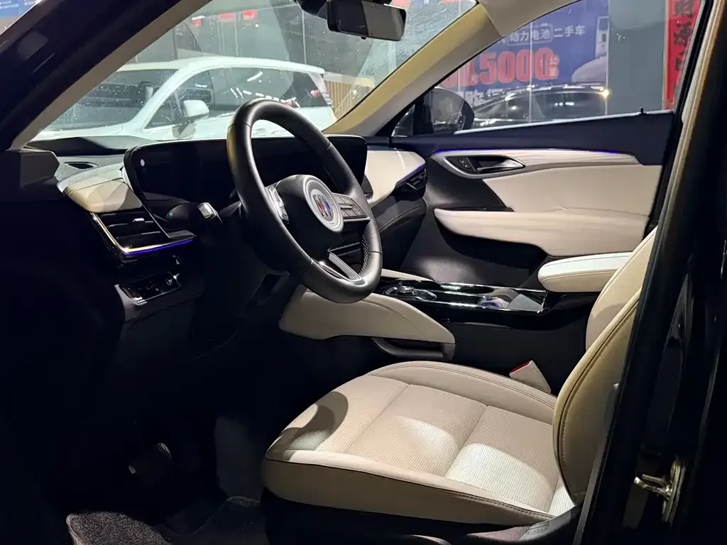 Buick Envision Plus — фото 5