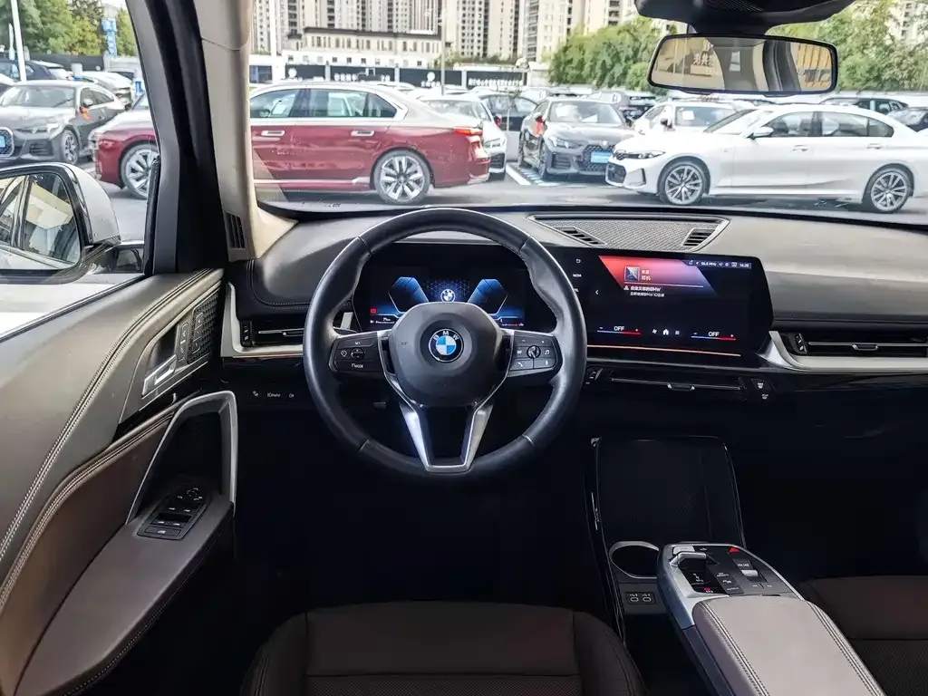 BMW X1 — фото 10