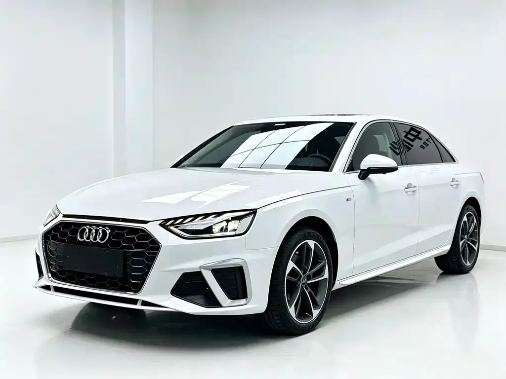 Audi A4L — фото 1