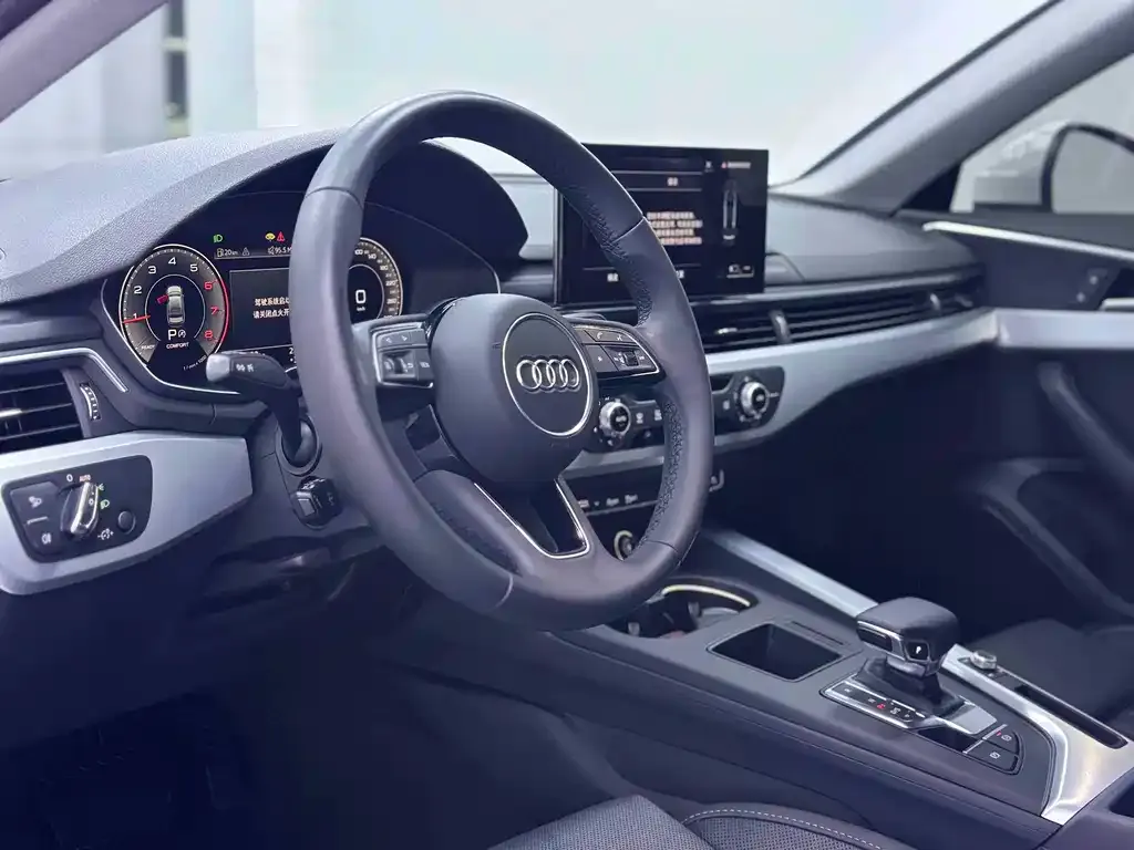 Audi A4L — фото 4