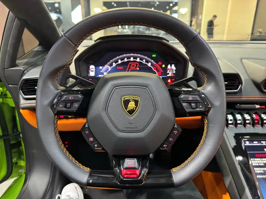 Lamborghini Huracan — фото 7