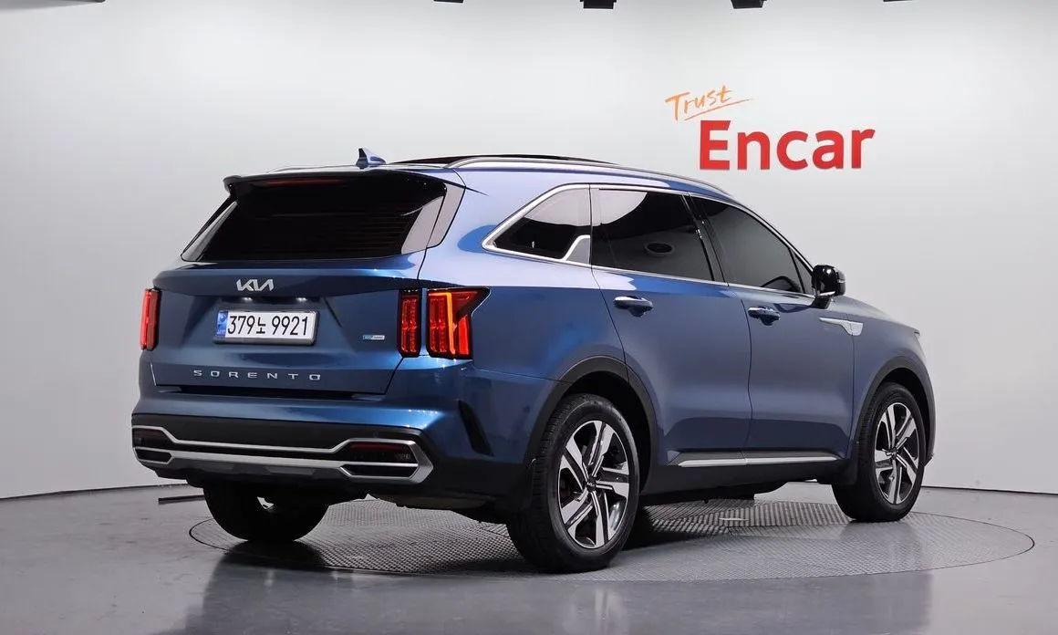 Kia Sorento — фото 8