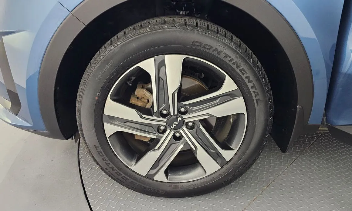 Kia Sorento — фото 5
