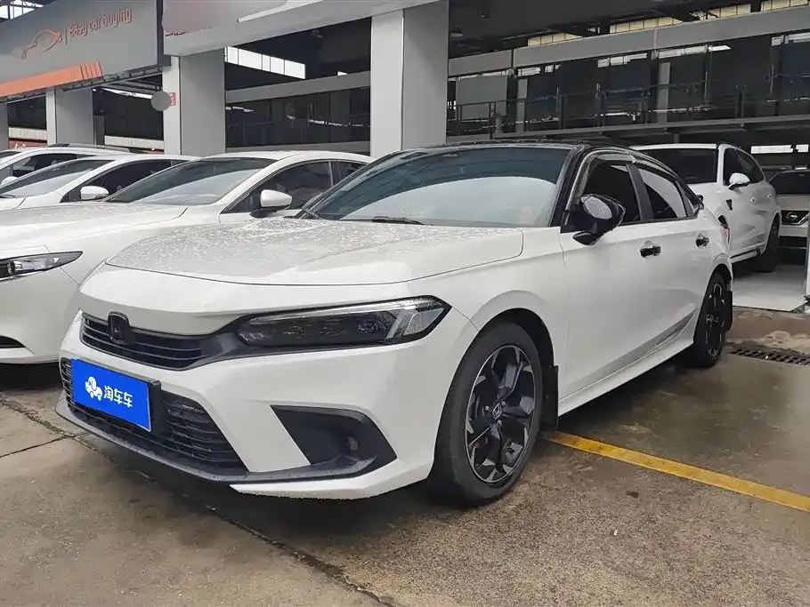 Honda Civic — фото 1
