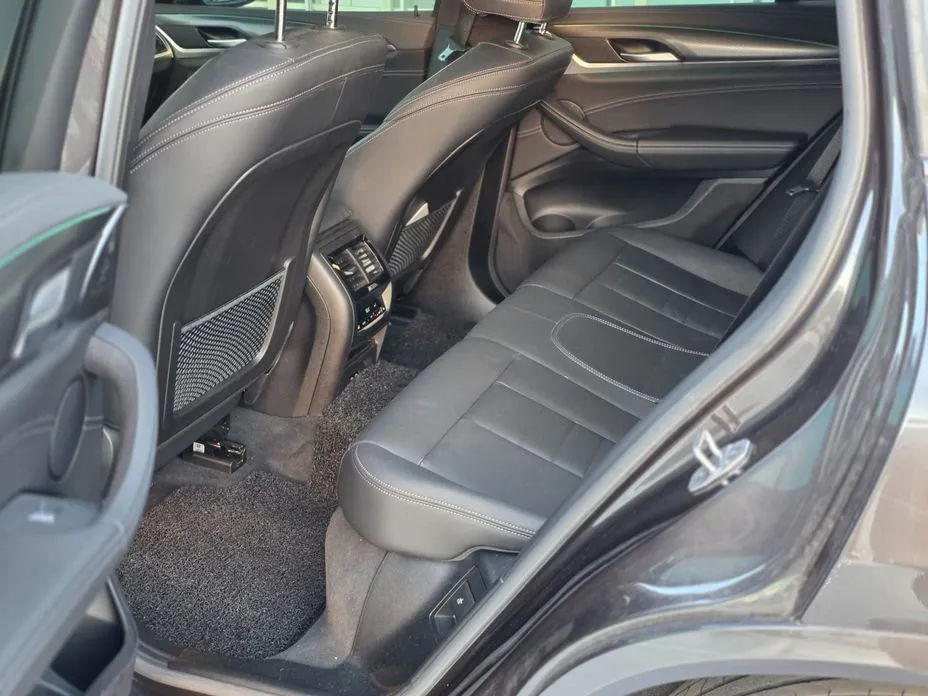 BMW X4 2024 из KR, фото 3