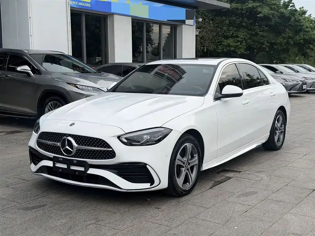 Mercedes-Benz C-Class — фото 1