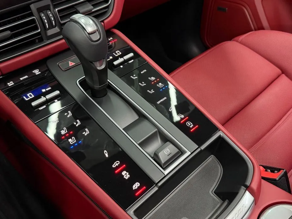 Porsche Macan 2022 из KR, фото 5