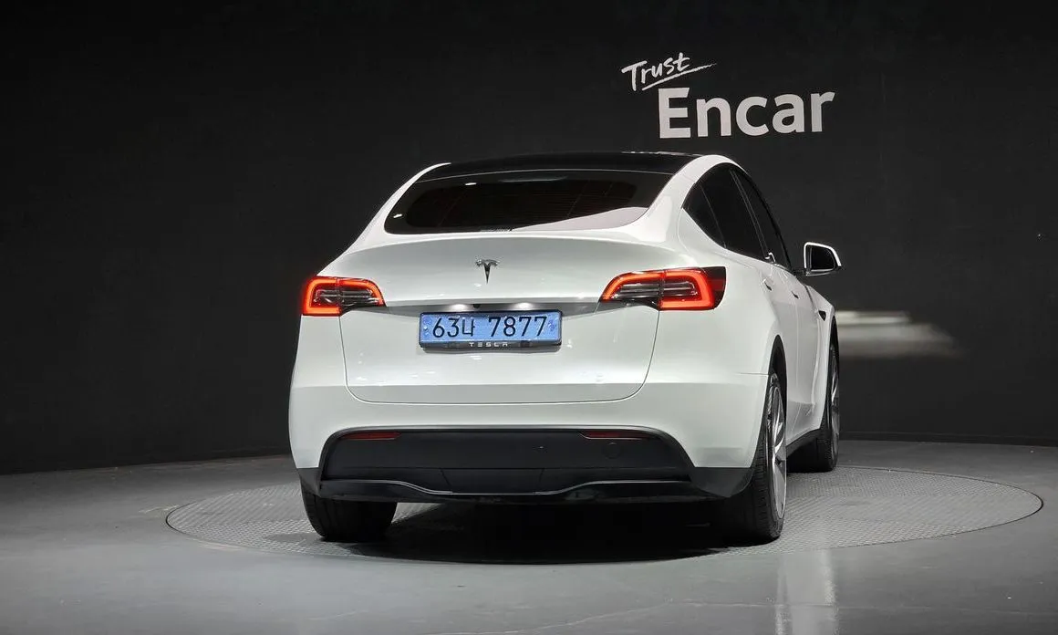 Tesla Model Y 2023 из KR, фото 4