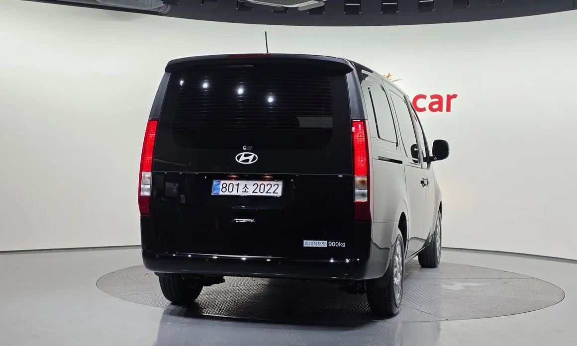 Hyundai Staria — фото 2