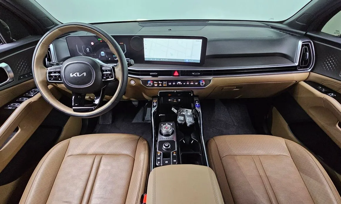 Kia Sorento — фото 8