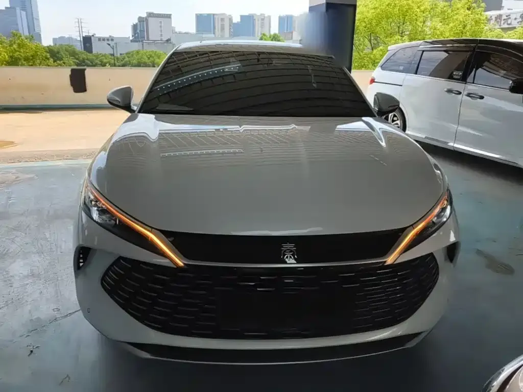 BYD Qin L — фото 10