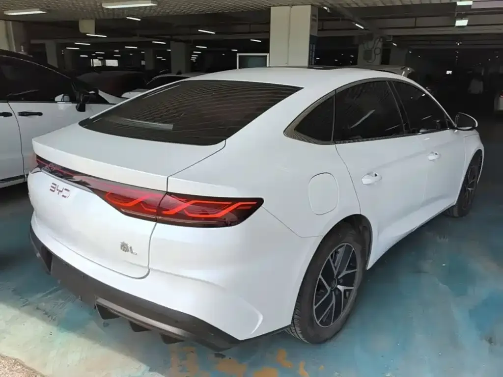 BYD Qin L — фото 4