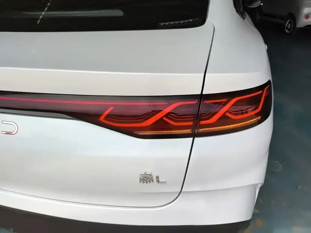BYD Qin L — фото 2
