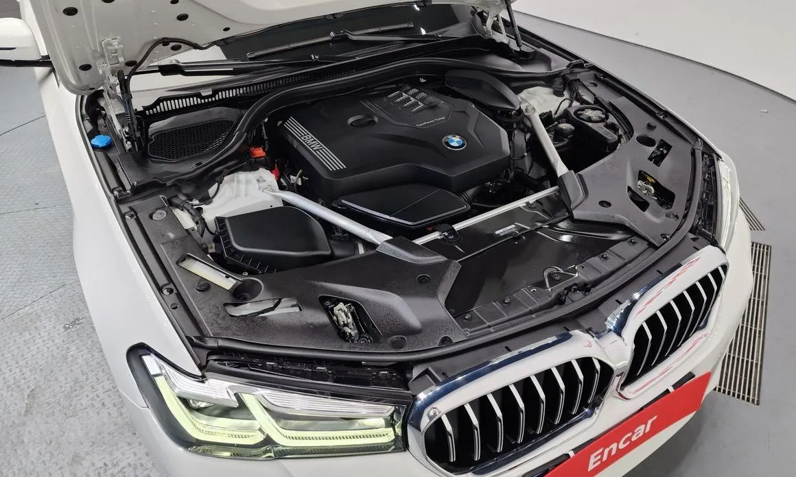 BMW 5-Series 2022 из KR, фото 10