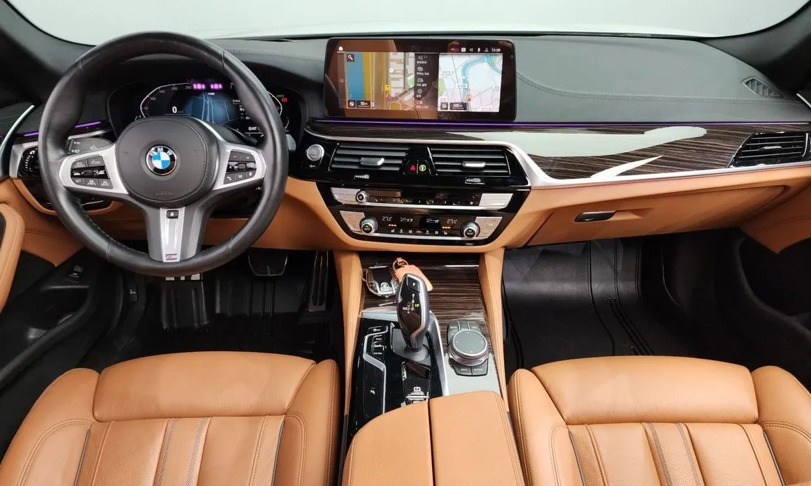 BMW 5-Series 2022 из KR, фото 8