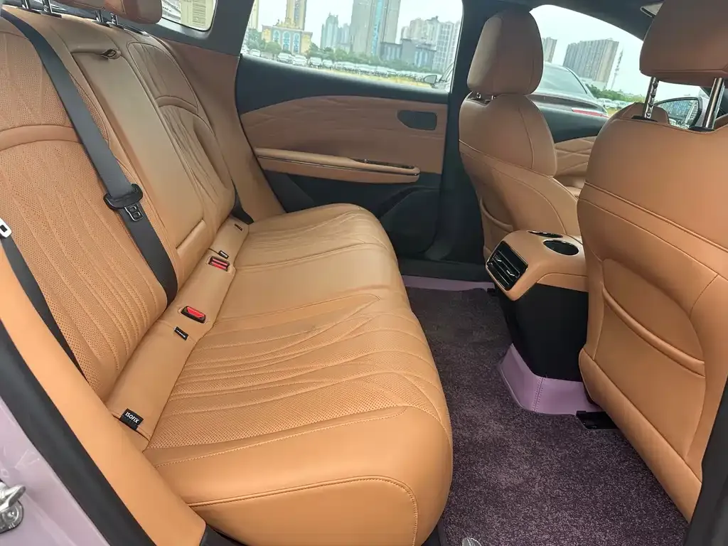 Geely Galaxy Xingyao 8 2026 из CN, фото 9