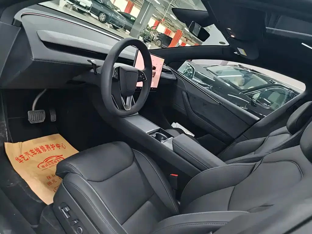 Tesla Model Y L 2026 из CN, фото 8