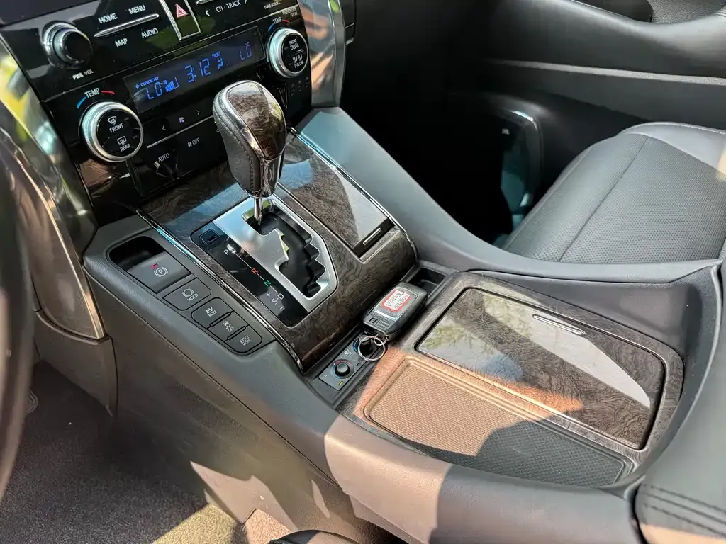 Toyota Alphard 2021 из CN, фото 9