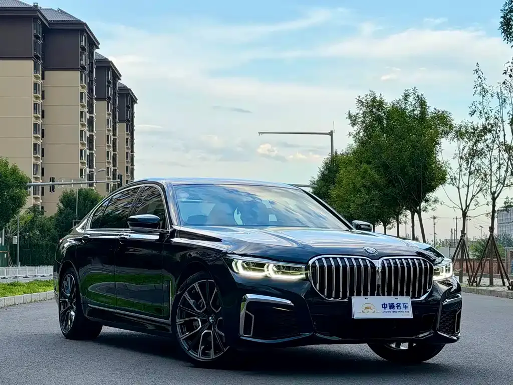 BMW 7 Series — фото 2