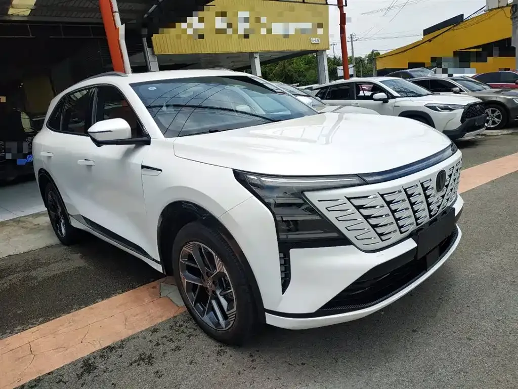 Changan CS75PLUS — фото 10