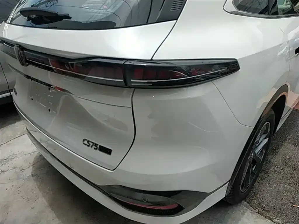 Changan CS75PLUS — фото 6