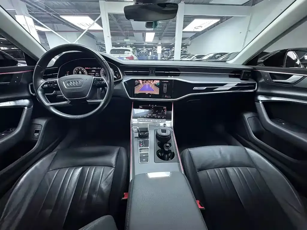 Audi A7 2021 из CN, фото 7