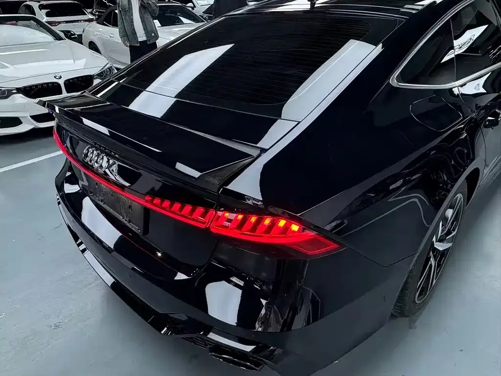 Audi A7 2021 из CN, фото 2