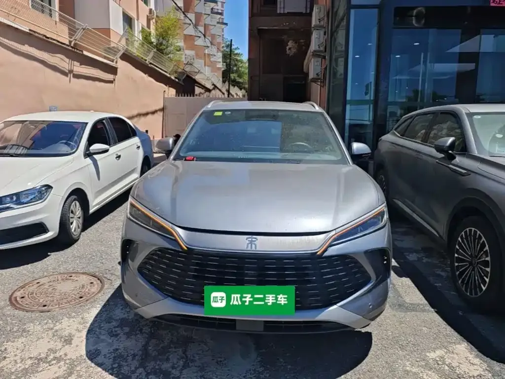 BYD L DM-i — фото 8