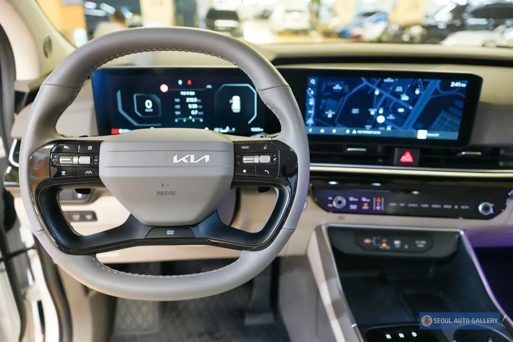 Kia Carnival — фото 9