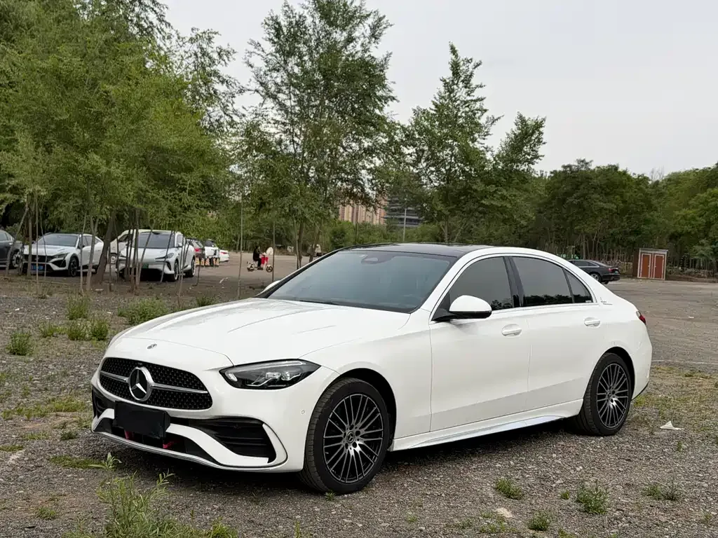 Mercedes-Benz C-Class — фото 1