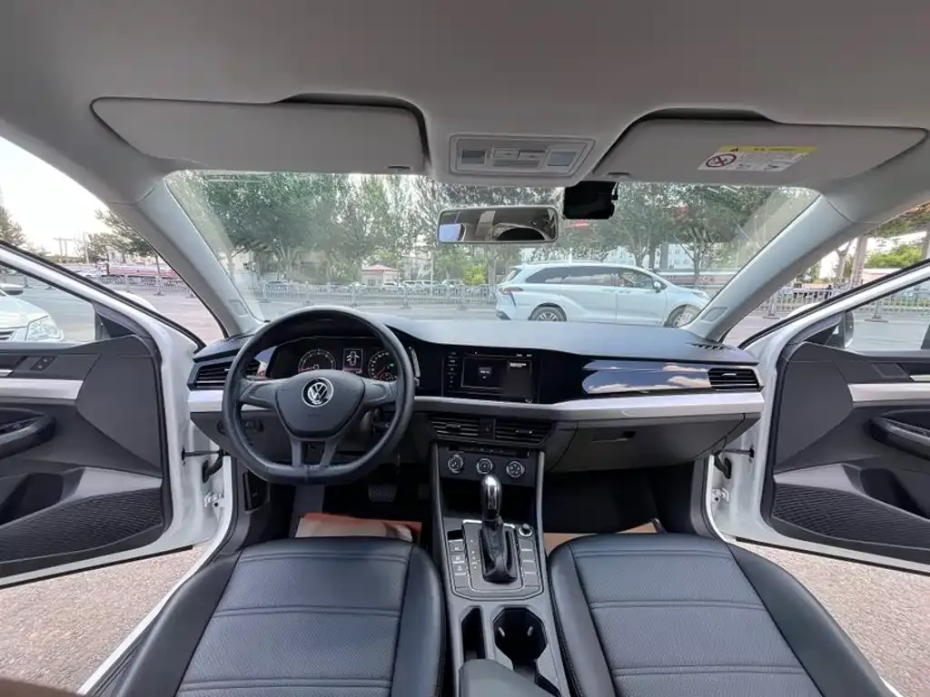 Volkswagen Bora 2022 из CN, фото 10