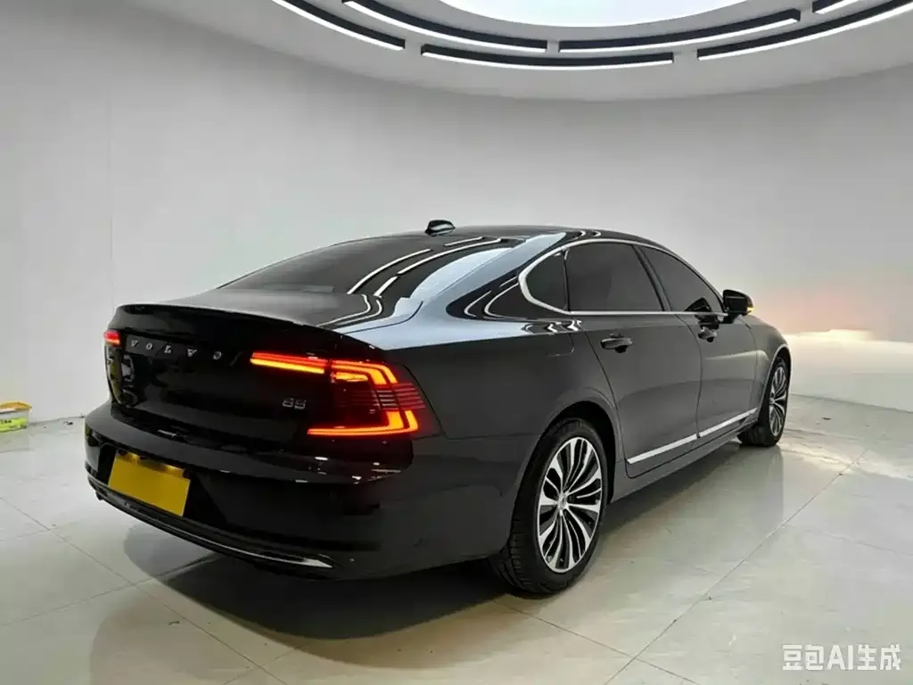 Volvo S90 — фото 9